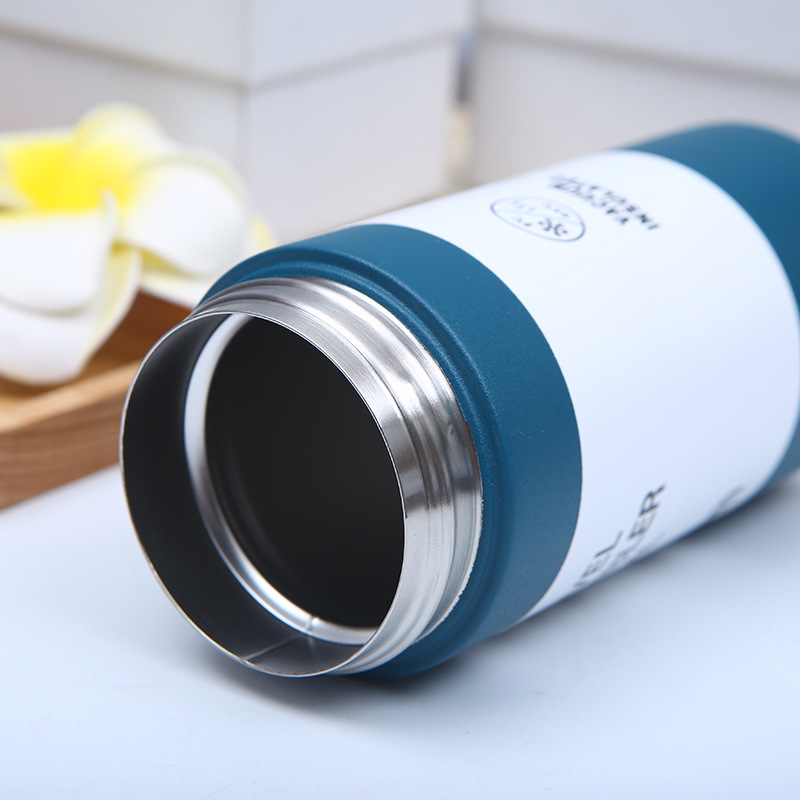 interior design of custom thermo tumbler with handle